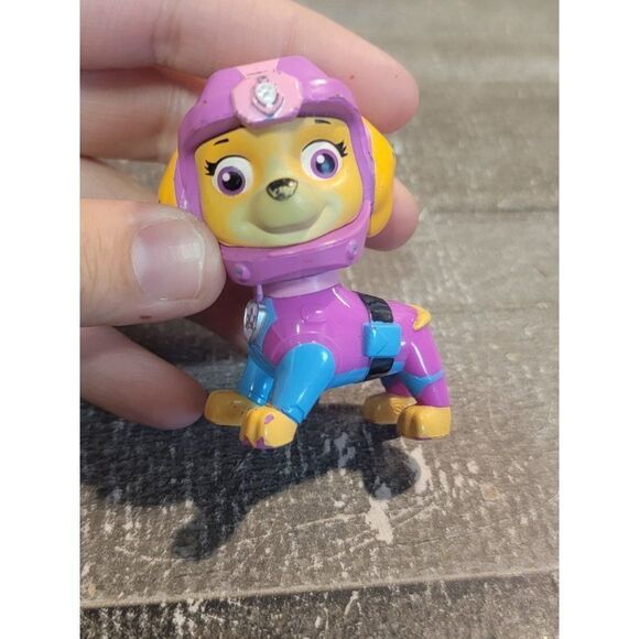 Paw Patrol Skye pink dog Disney Junior helmet toy figure - Picture 2 of 5